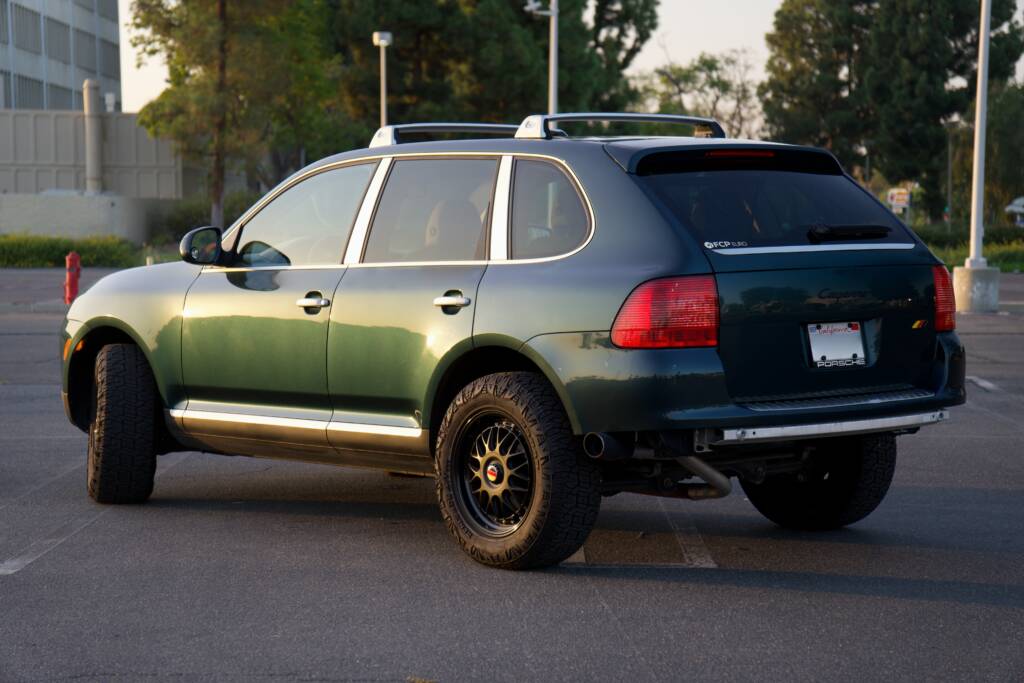 2004 PORSCHE CAYENNE AWD V6 With All Terrain Tyres + $1000